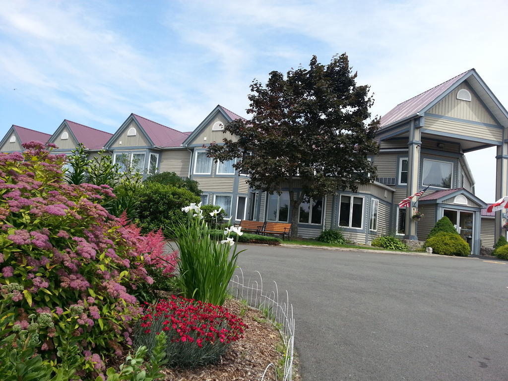 Granite Town Hotel Saint George Экстерьер фото