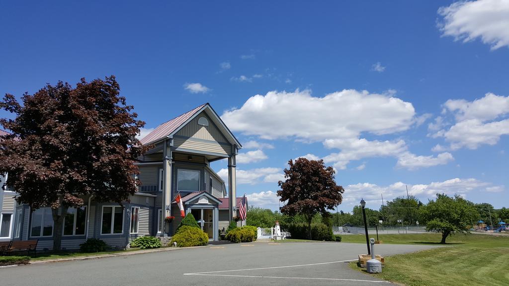 Granite Town Hotel Saint George Экстерьер фото