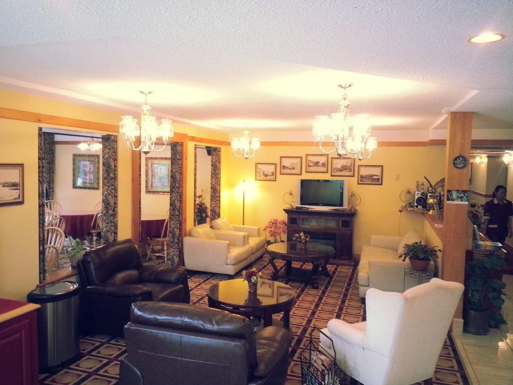 Granite Town Hotel Saint George Экстерьер фото