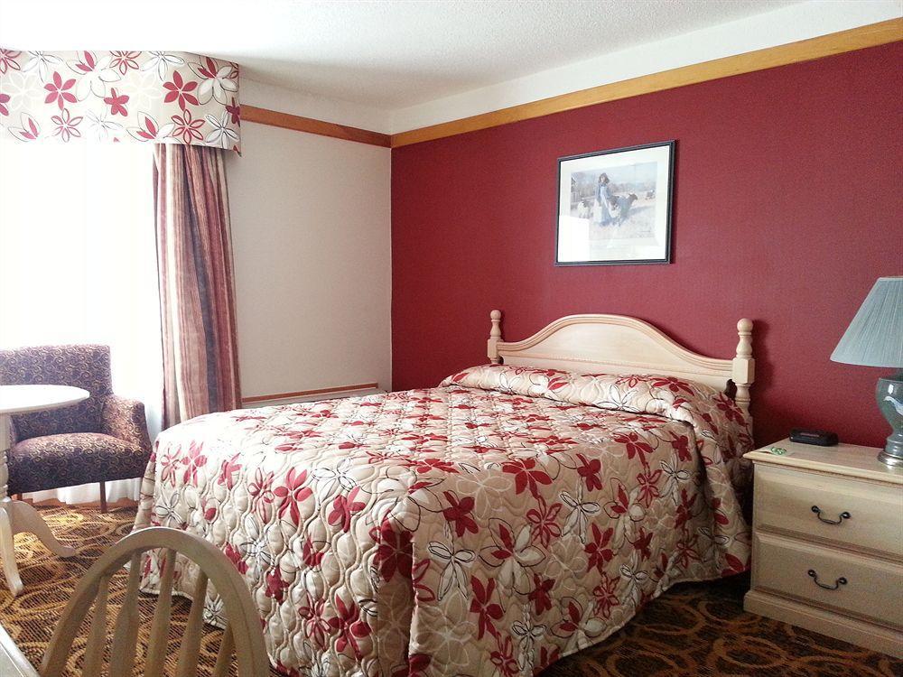 Granite Town Hotel Saint George Экстерьер фото